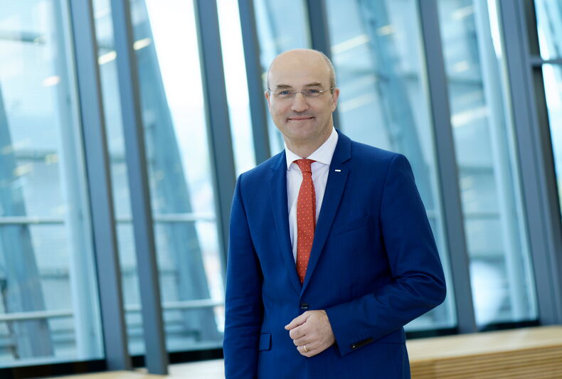 Porträt Rektor Ulrich Rüdiger